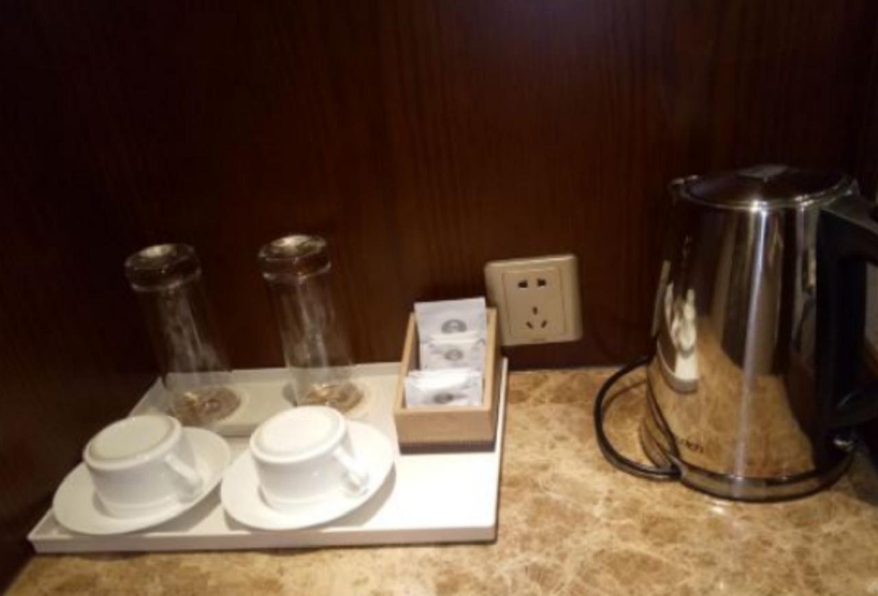 Guangxi Hawaii International Hotel Nanning Bagian luar foto